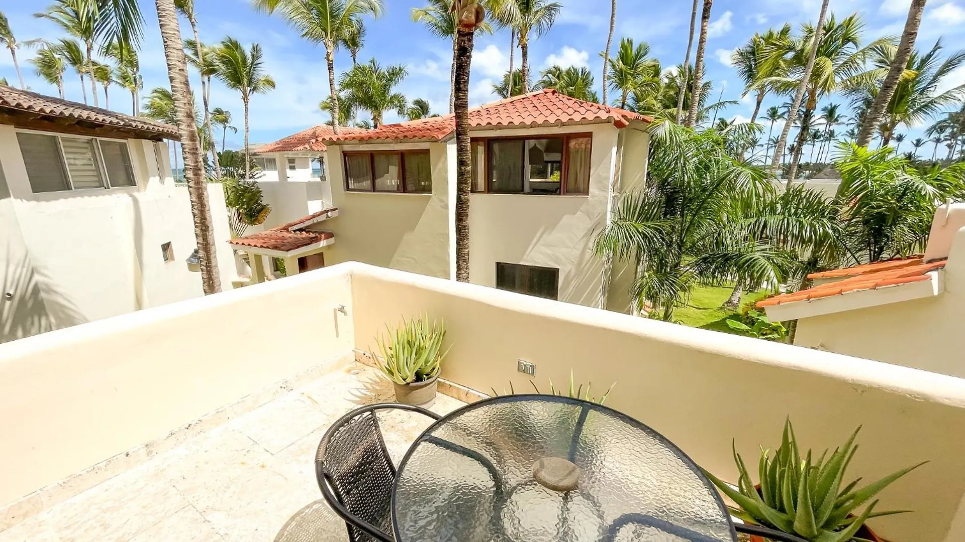 Caribbean Mojito Beach Hotel Wifi Villas And Apartments Long Term Los Corales Beach Club & Spa Punta Cana