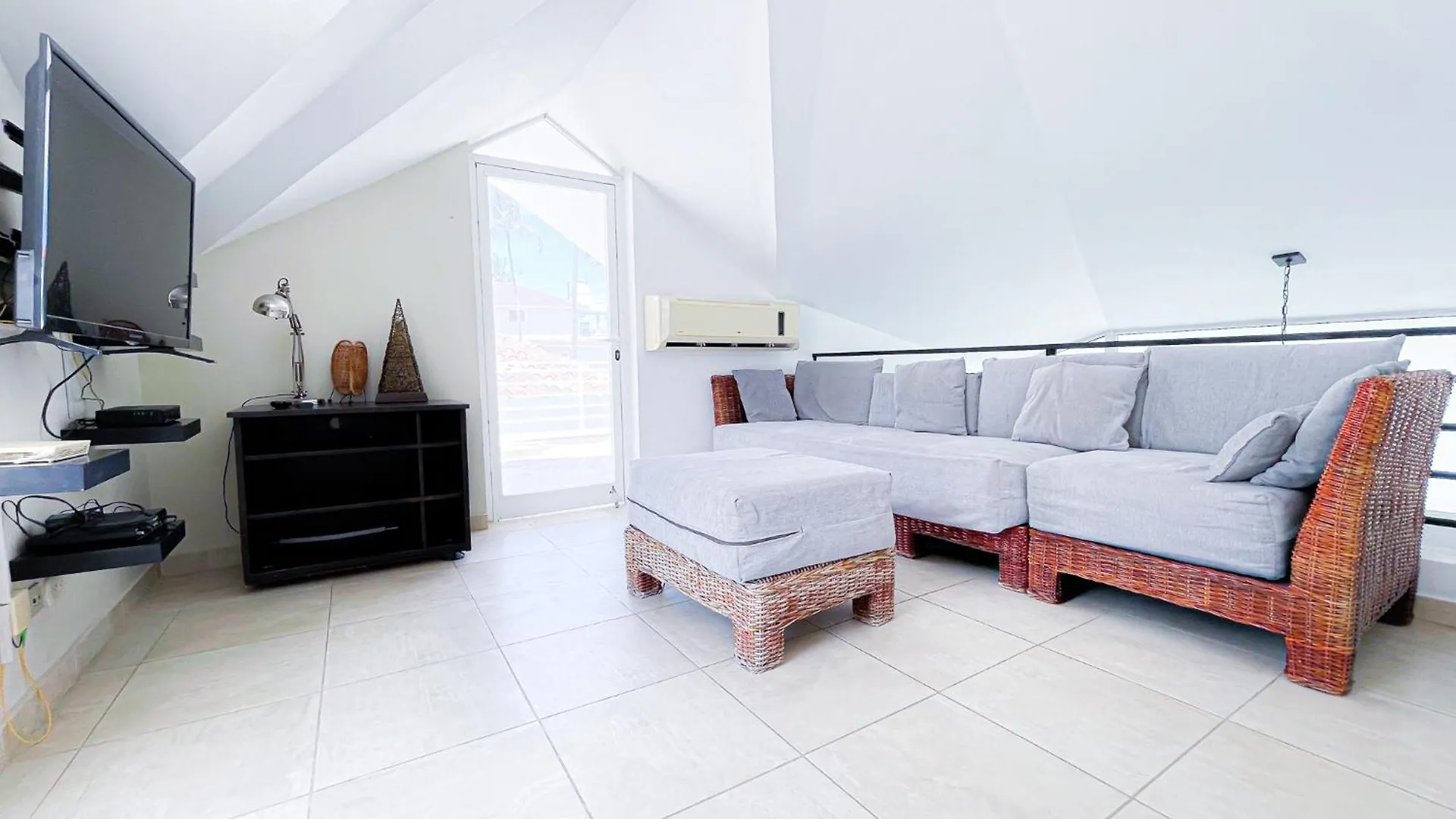 Caribbean Mojito Beach Hotel Wifi Villas And Apartments Long Term Los Corales Beach Club & Spa Punta Cana 5*,
