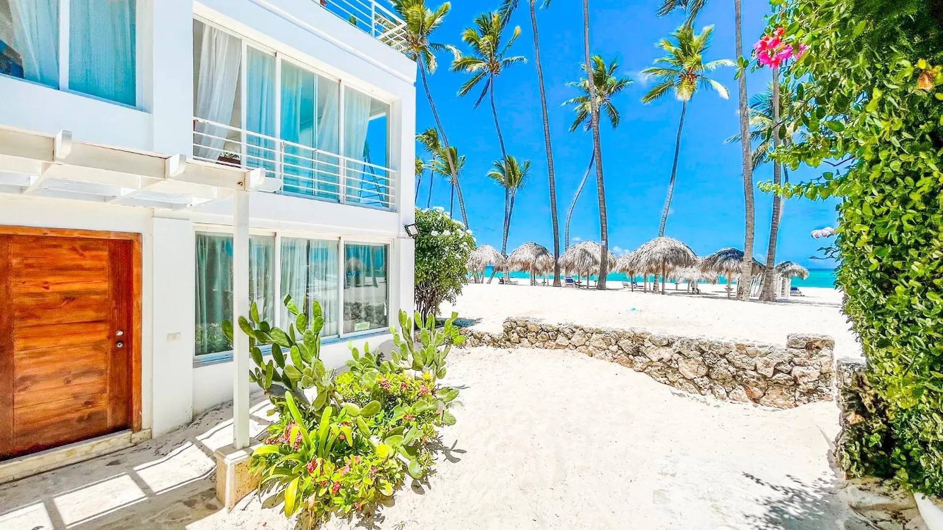 Caribbean Mojito Beach Hotel Wifi Villas And Apartments Long Term Los Corales Beach Club & Spa Punta Cana